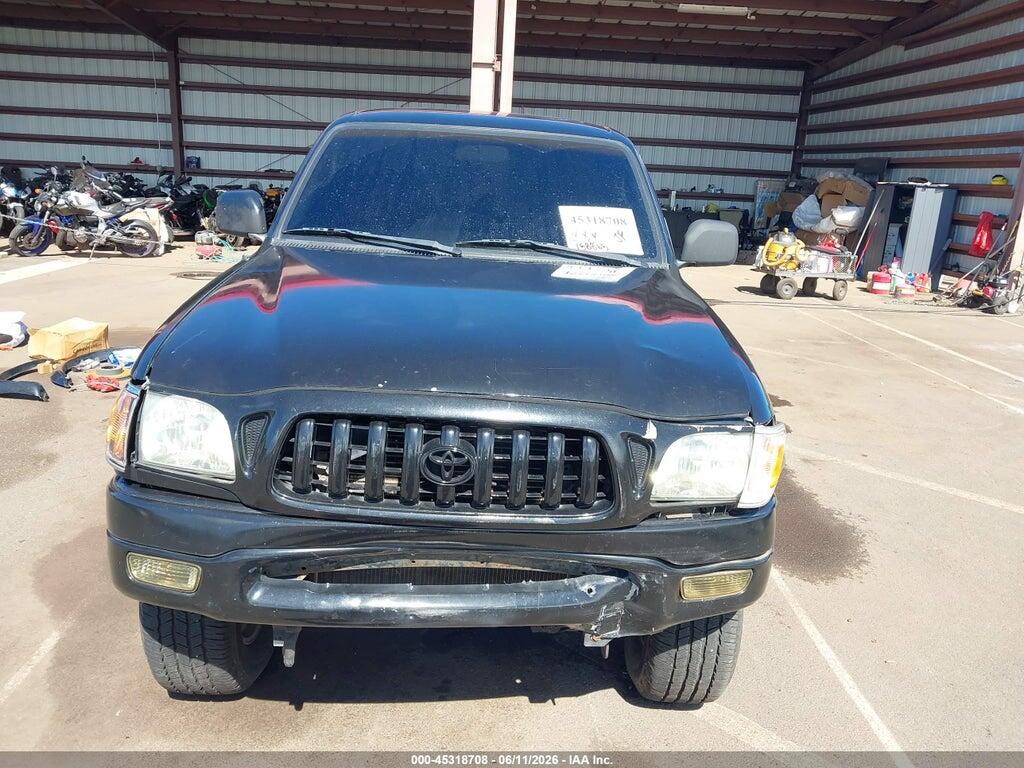 5TEGN92NX2Z017940 2002 TOYOTA TACOMA photo no. 6