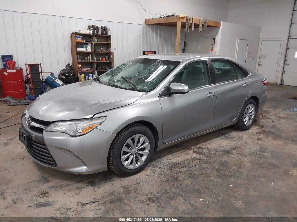 4T1BF1FK3FU932115 2015 TOYOTA CAMRY photo no. 2
