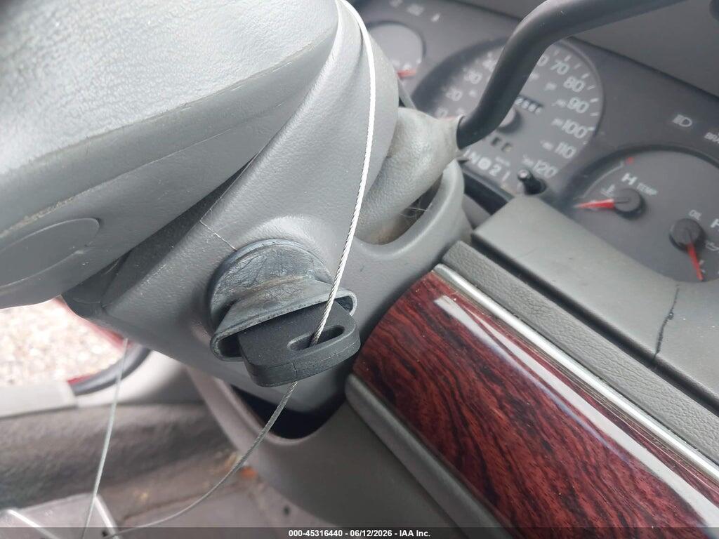 2MEFM74W91X603701 2001 MERCURY GRAND MARQUIS photo no. 11