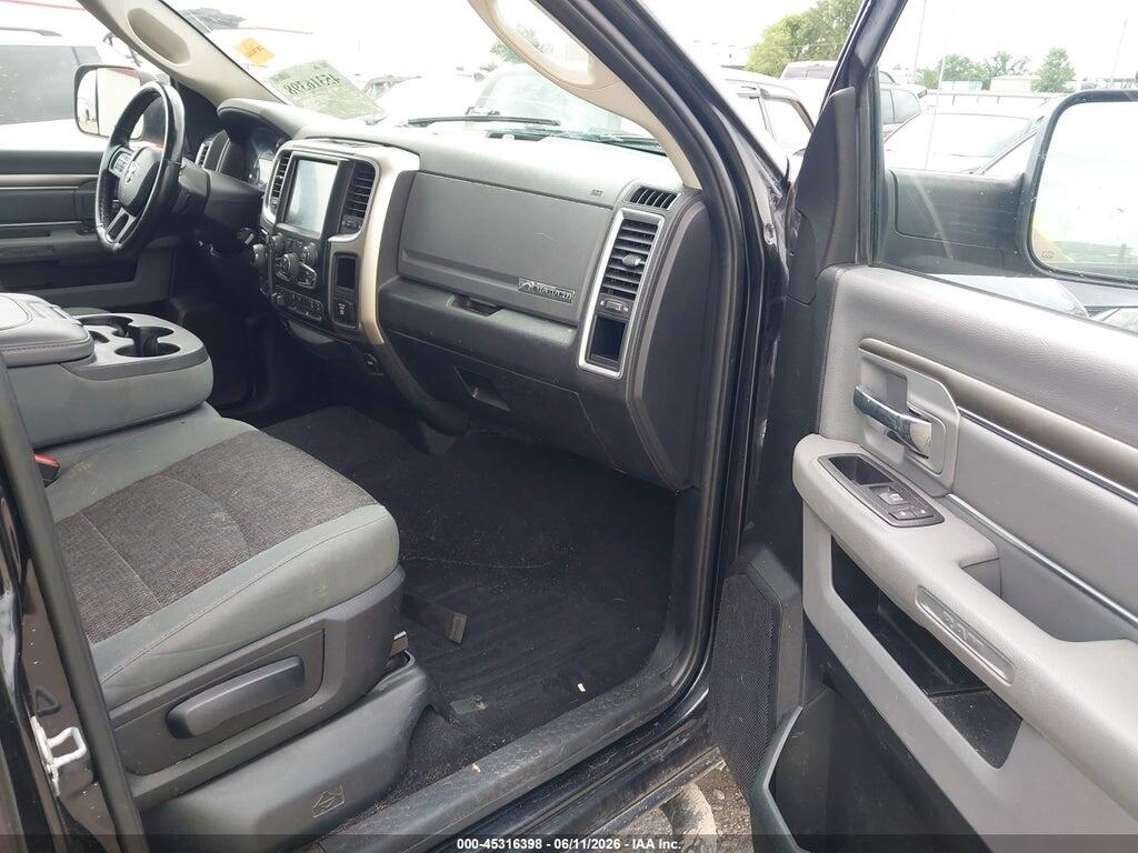 1C6RR7TT8JS152424 2018 RAM 1500 photo no. 5