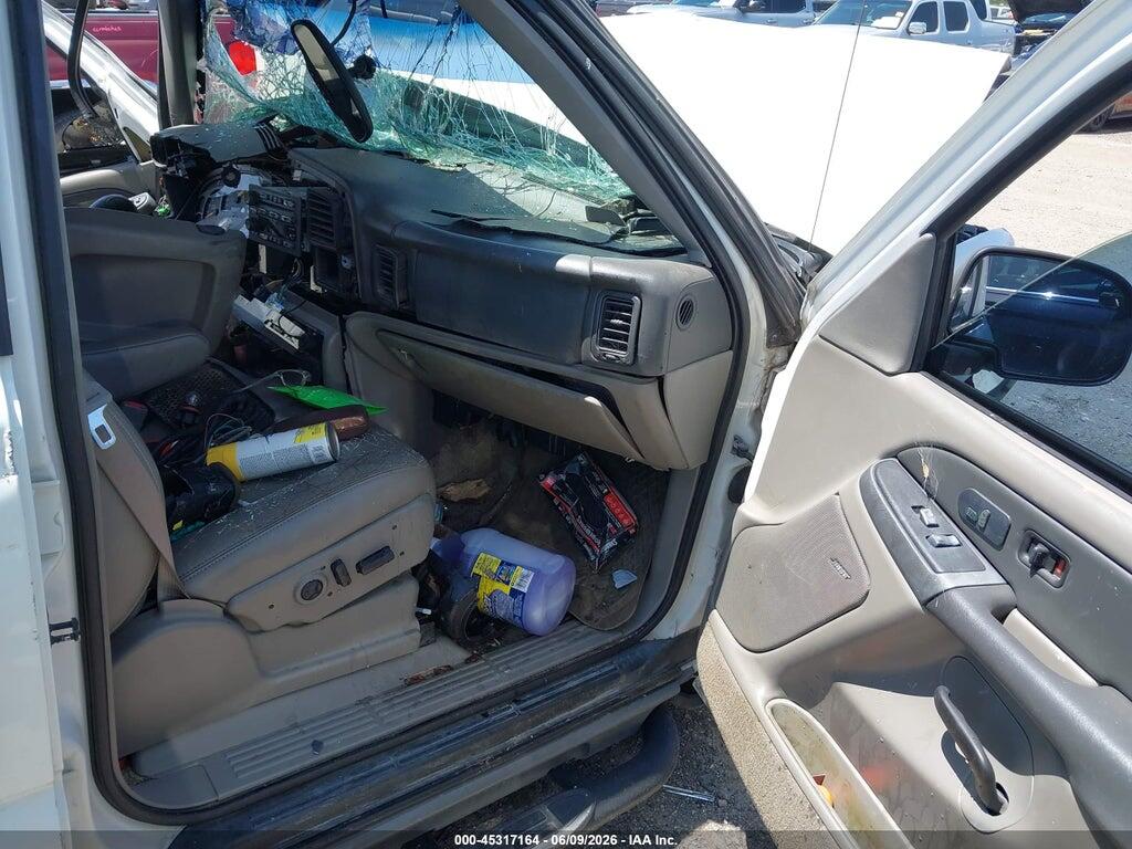 3GNFK16Z03G164419 2003 CHEVROLET SUBURBAN 1500 photo no. 5