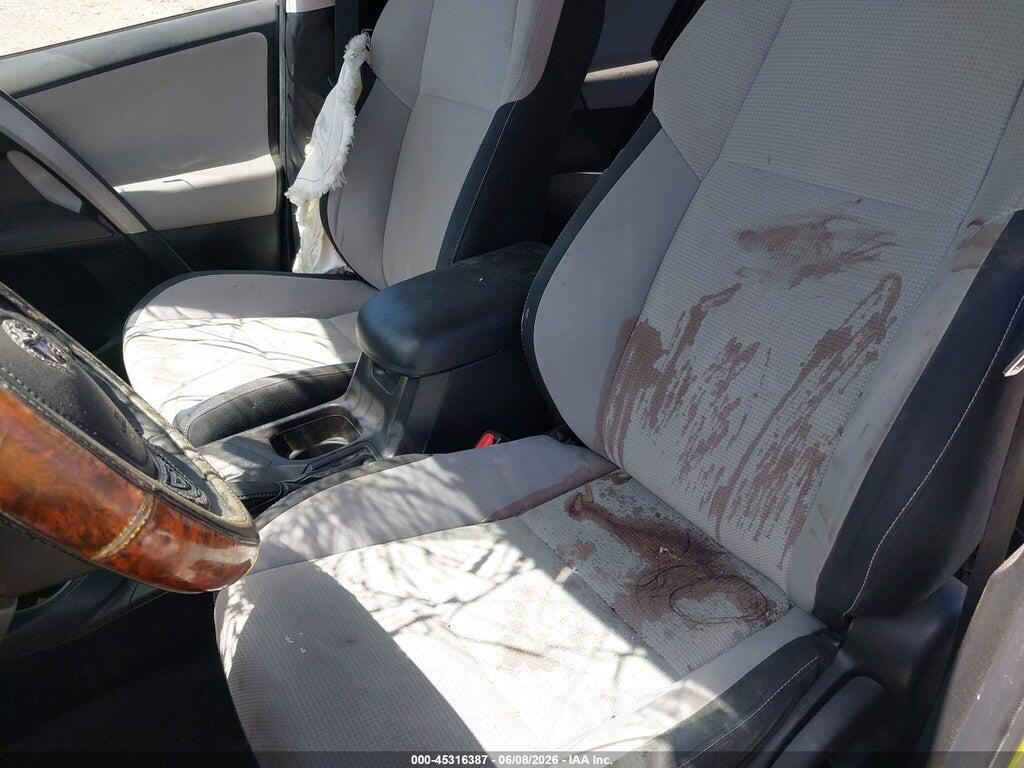 2T3WFREV9GW271288 2016 TOYOTA RAV4 photo no. 11
