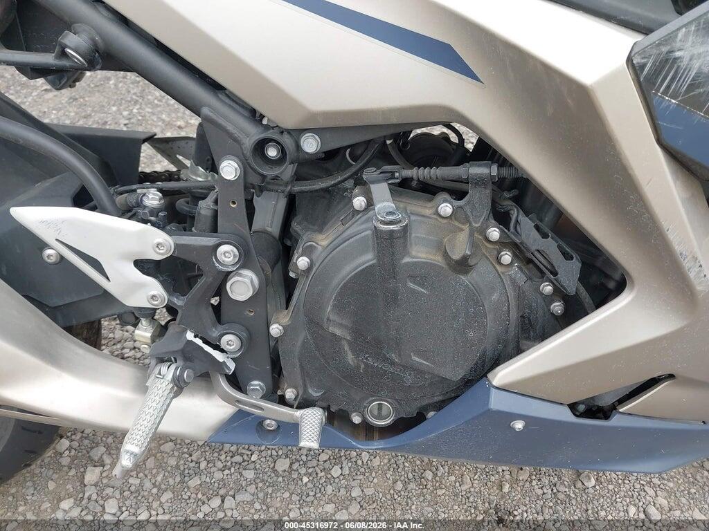 JKAEXKH14PDAR7147 2023 KAWASAKI EX400 photo no. 8