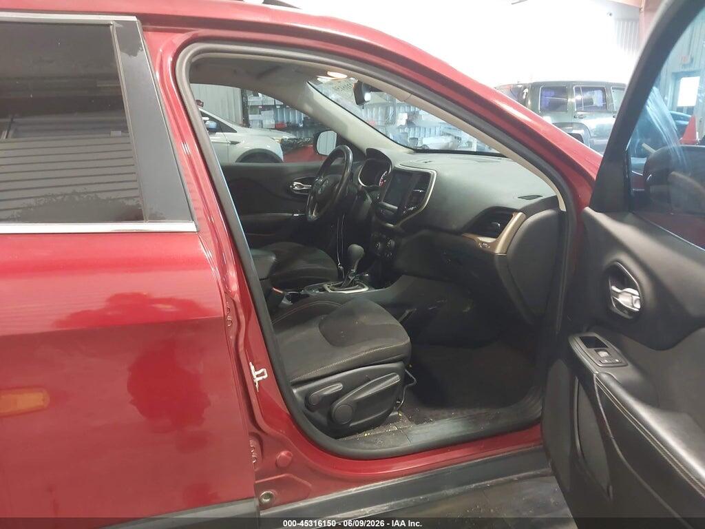 1C4PJMCS5GW283096 2016 JEEP CHEROKEE photo no. 5