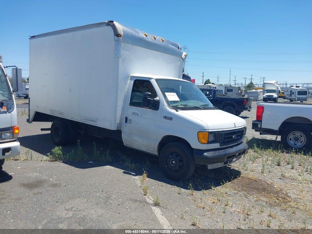 1FDWE35L55HB31171 2005 FORD E-350 CUTAWAY photo no. 1