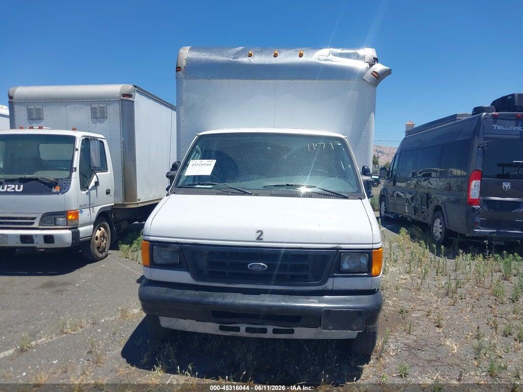 1FDWE35L55HB31171 2005 FORD E-350 CUTAWAY photo no. 11