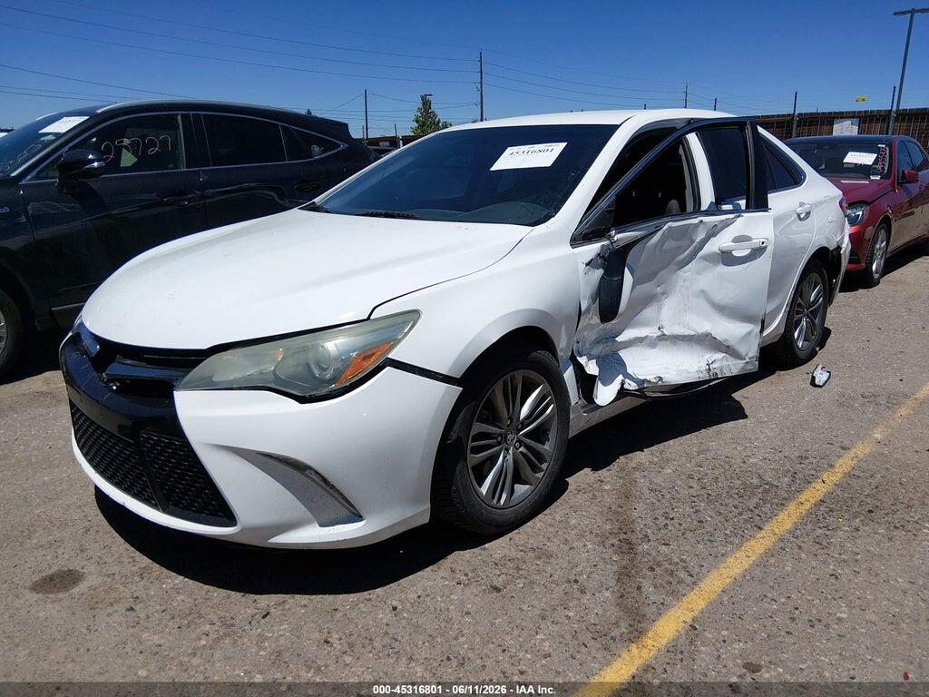 4T1BF1FK6GU542773 2016 TOYOTA CAMRY photo no. 2