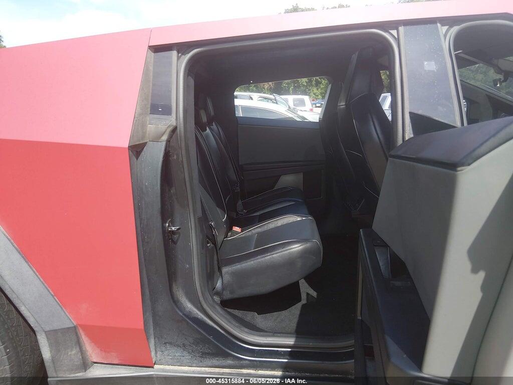 7G2CEHED1RA041609 2024 TESLA CYBERTRUCK photo no. 8
