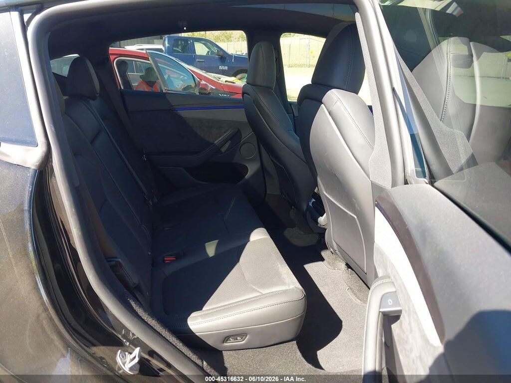 7SAYGDEE6TF577005 2026 TESLA MODEL Y photo no. 8