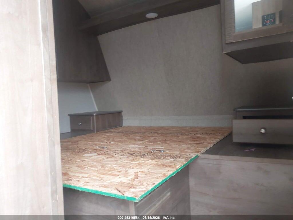 4YDT26221KH930709 2019 KEYSTONE COLEMAN photo no. 5
