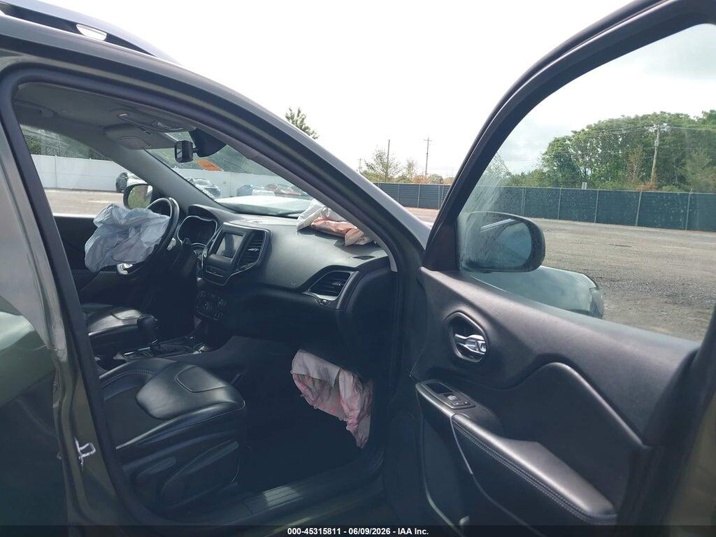 1C4PJMLX0KD323603 2019 JEEP CHEROKEE photo no. 5