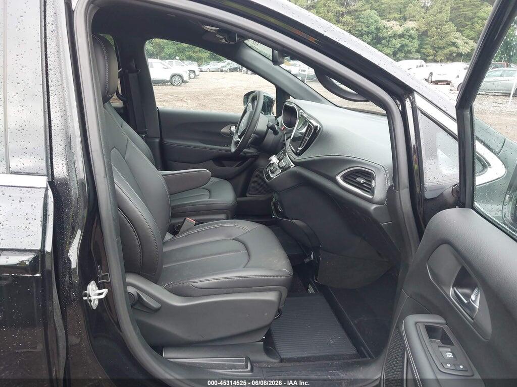 2C4RC1BG8TR151421 2026 CHRYSLER PACIFICA photo no. 5