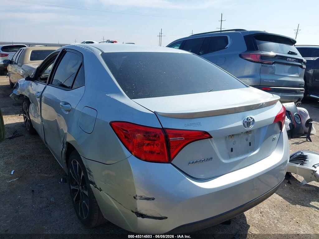 5YFBURHE3HP585563 2017 TOYOTA COROLLA photo no. 3