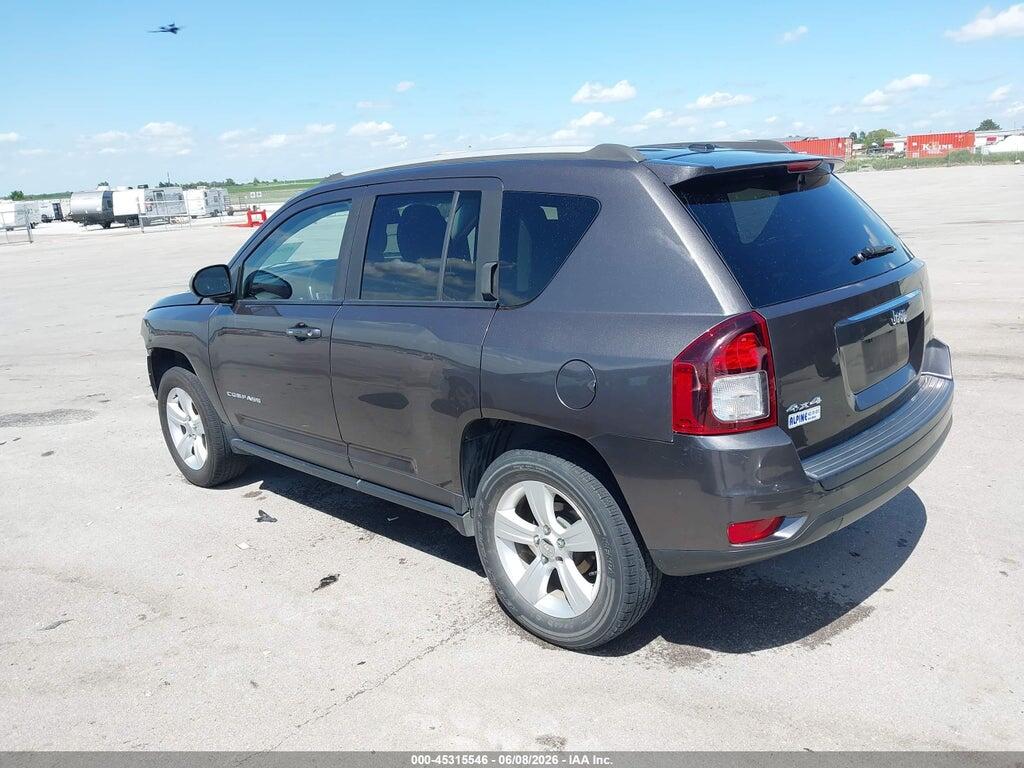 1C4NJDEB5GD671638 2016 JEEP COMPASS photo no. 3