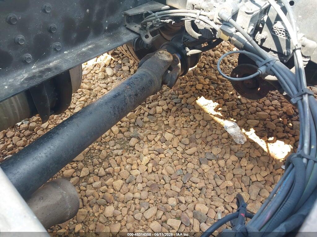 4V4W19EG7NN285750 2022 VOLVO VNR photo no. 12
