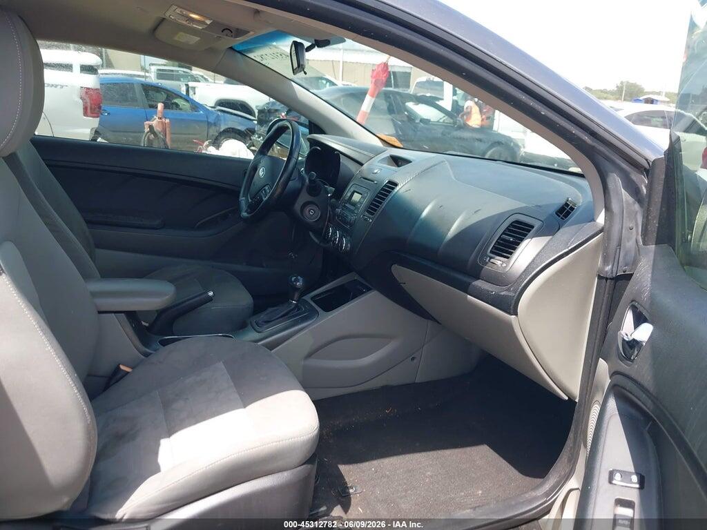 KNAFX6A85F5417345 2015 KIA FORTE KOUP photo no. 5