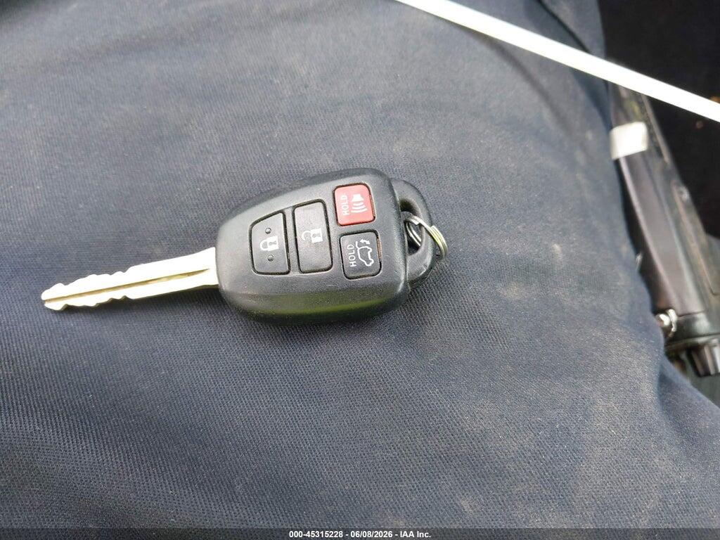 2T3RFREV0FW380671 2015 TOYOTA RAV4 photo no. 11