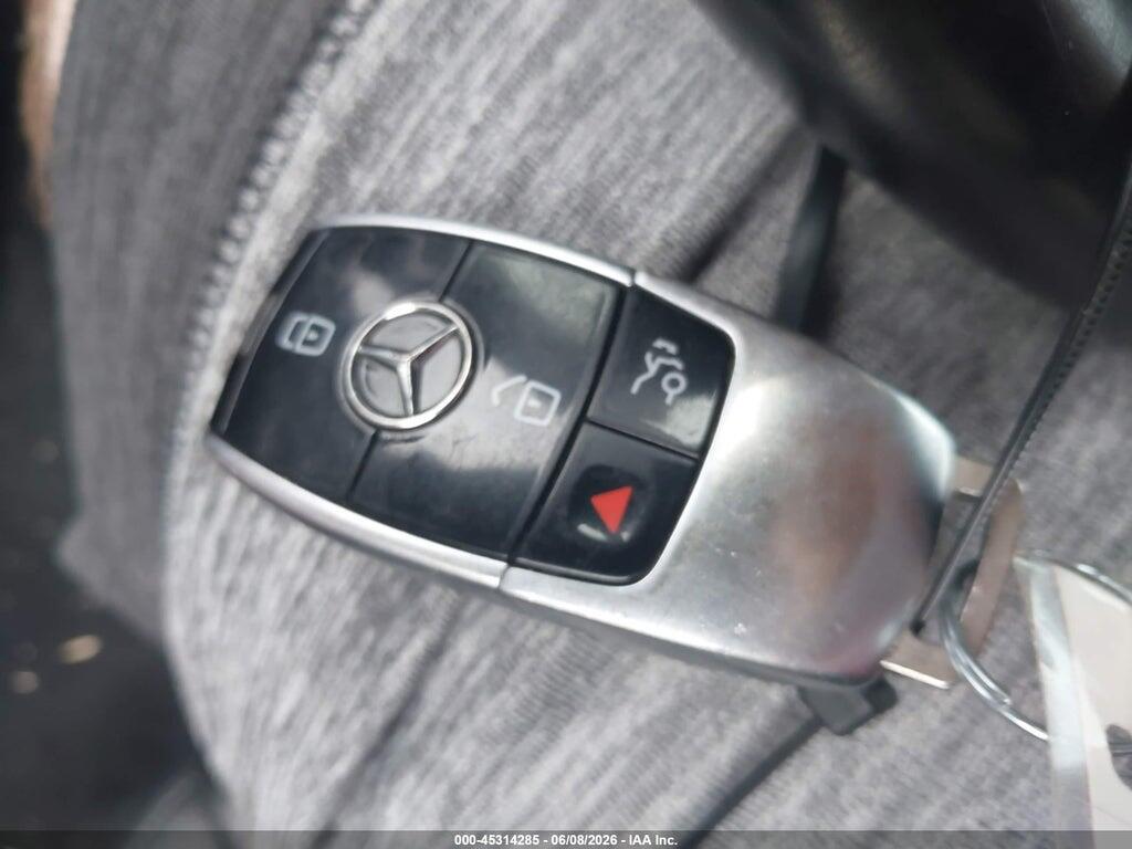 WDDZF4JB2HA066980 2017 MERCEDES-BENZ E 300 photo no. 11