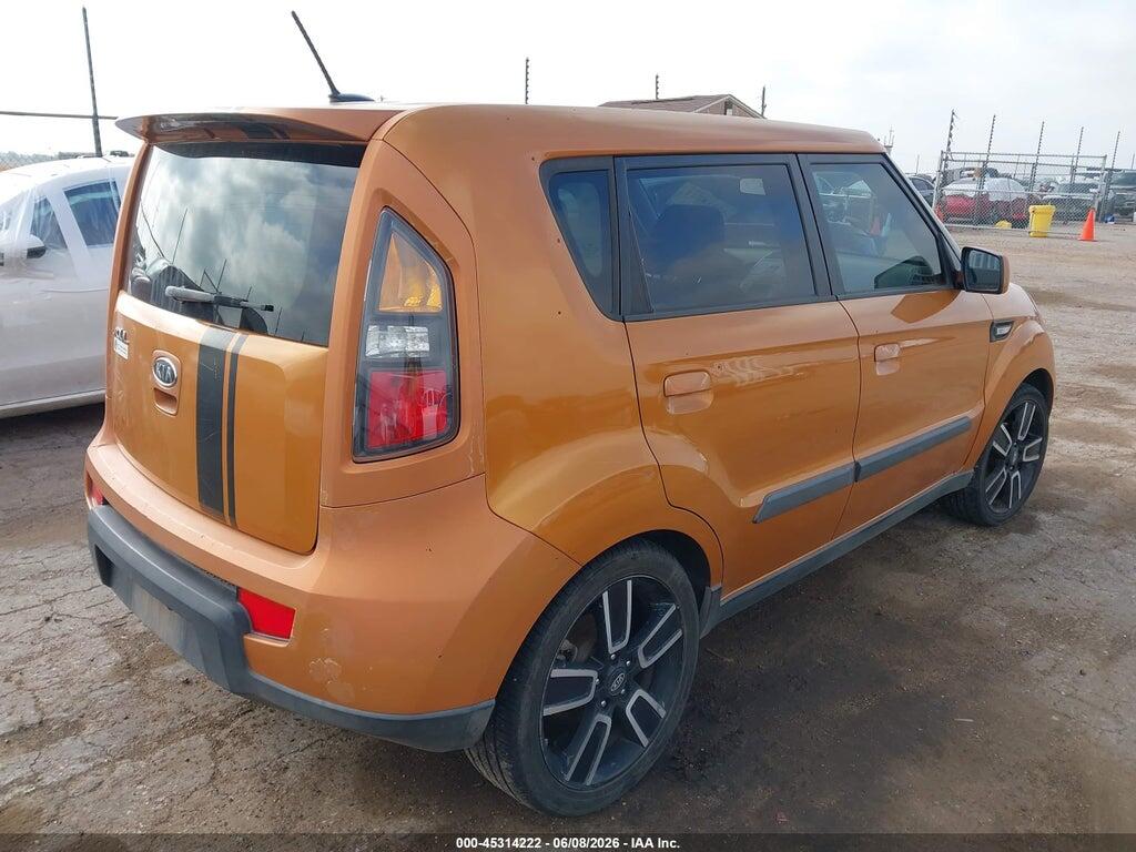 KNDJT2A2XA7101997 2010 KIA SOUL photo no. 4