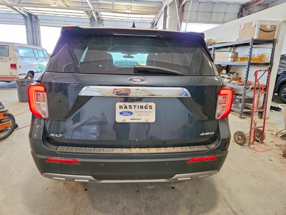 2023 FORD EXPLORER XLT — Фото 6 из 12