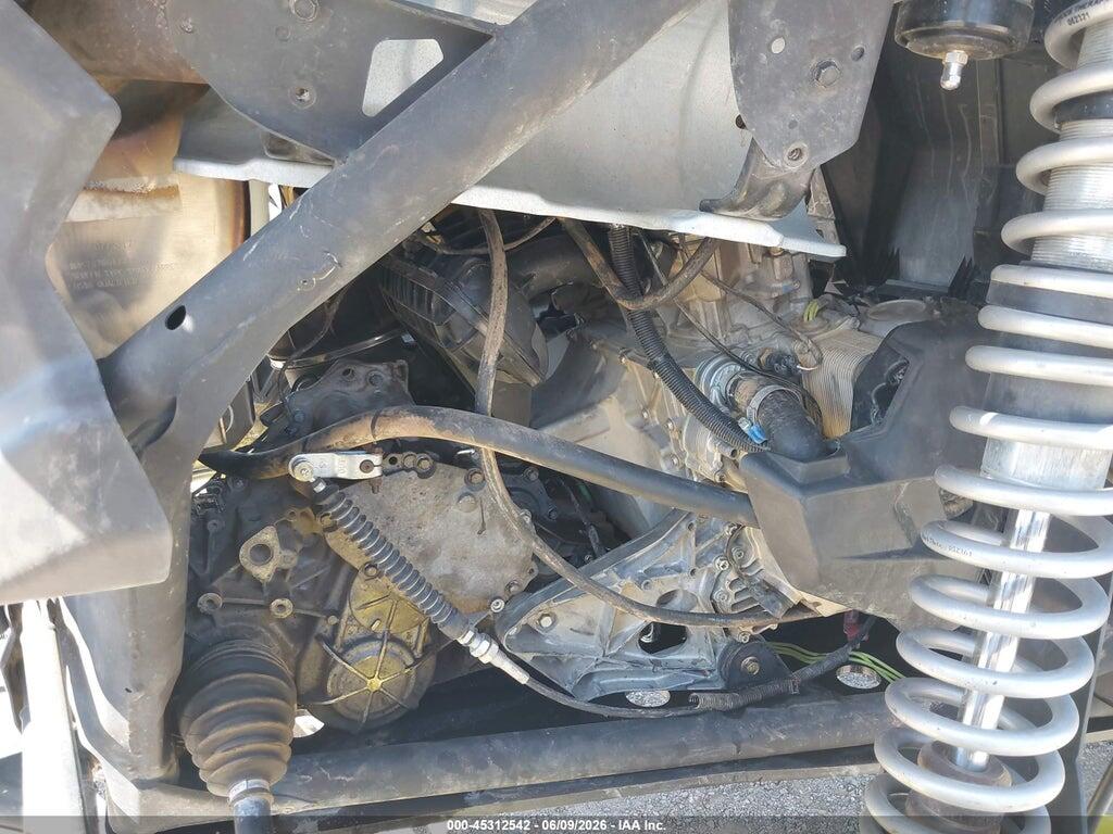 3JBVMAY41JK000240 2018 CAN-AM MAVERICK X3 MAX photo no. 8