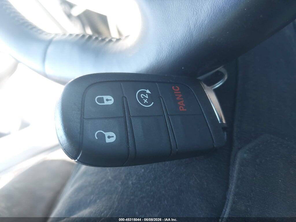 3C4NJDBB7JT435742 2018 JEEP COMPASS photo no. 11