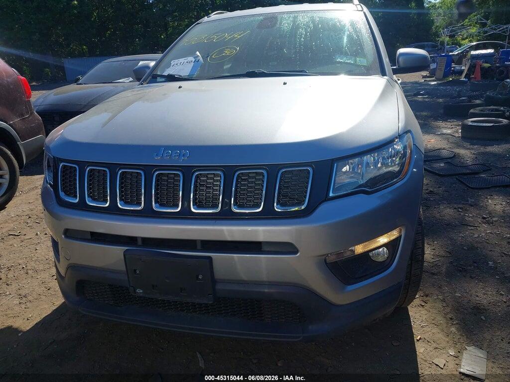 3C4NJDBB7JT435742 2018 JEEP COMPASS photo no. 12