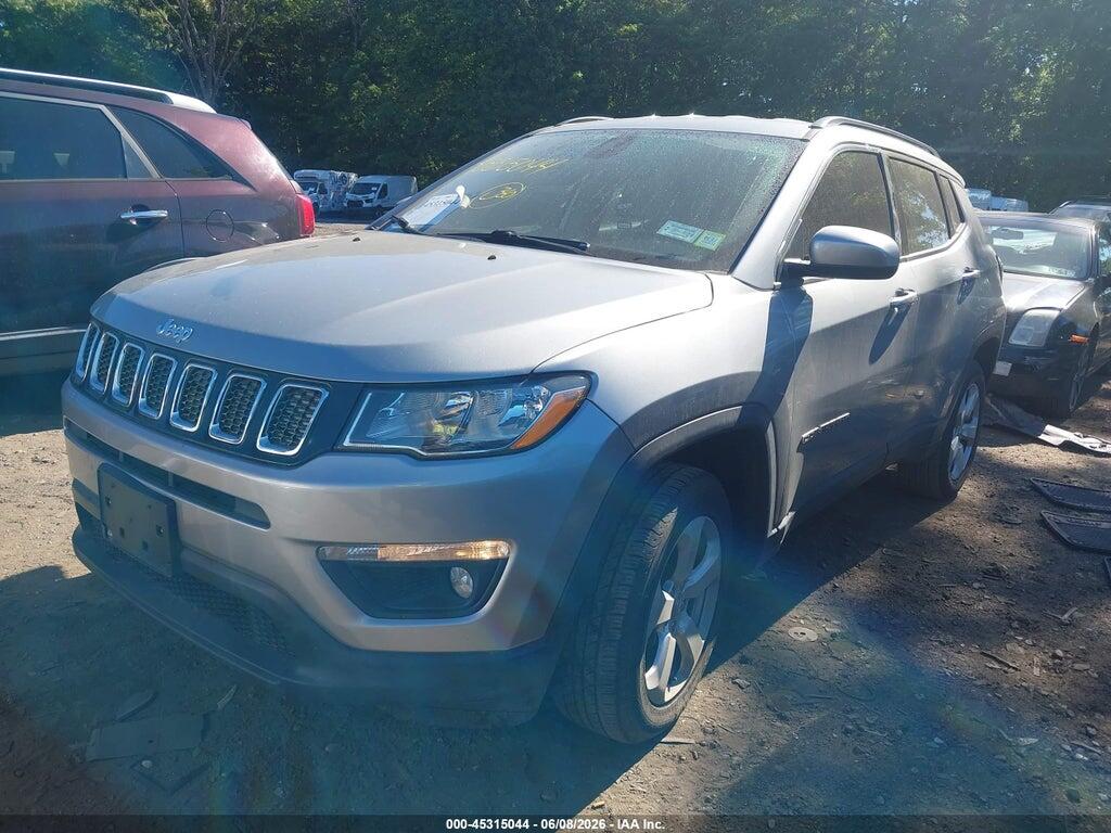 3C4NJDBB7JT435742 2018 JEEP COMPASS photo no. 2
