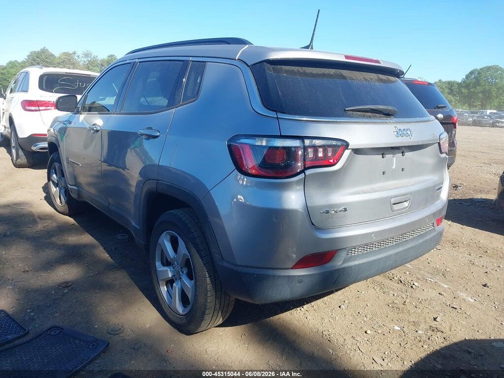 3C4NJDBB7JT435742 2018 JEEP COMPASS photo no. 3