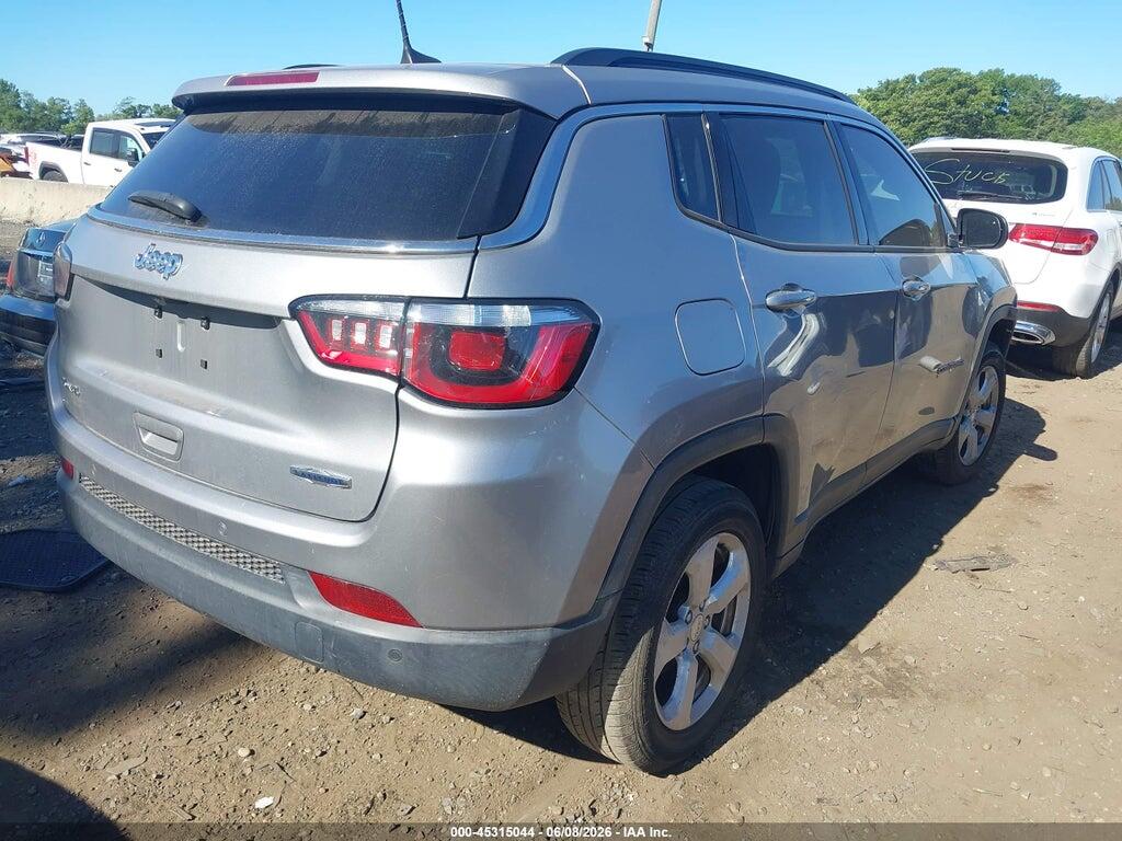 3C4NJDBB7JT435742 2018 JEEP COMPASS photo no. 4