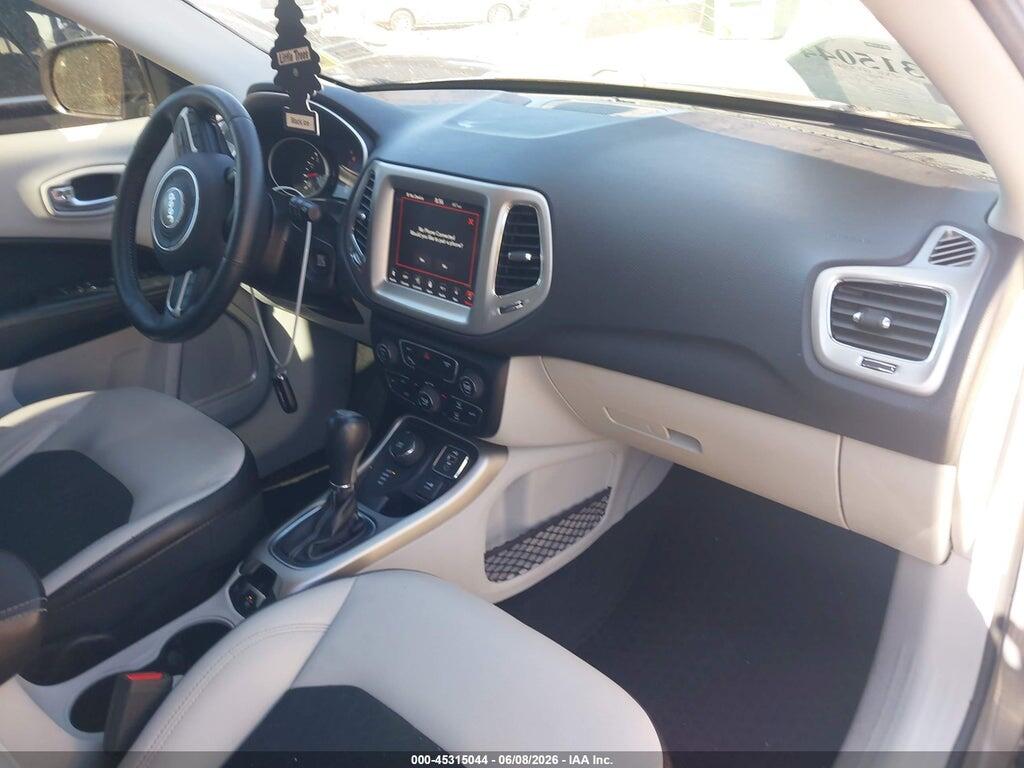 3C4NJDBB7JT435742 2018 JEEP COMPASS photo no. 5