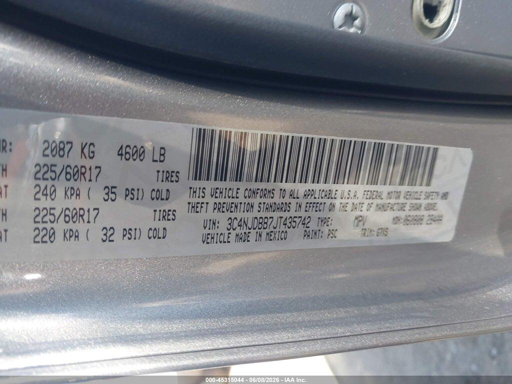 3C4NJDBB7JT435742 2018 JEEP COMPASS photo no. 9