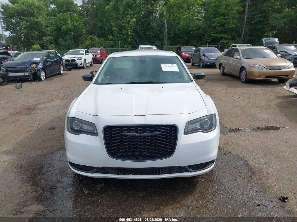 2C3CCAAG3LH209226 2020 CHRYSLER 300 photo no. 12