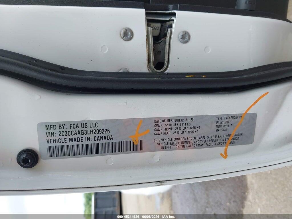 2C3CCAAG3LH209226 2020 CHRYSLER 300 photo no. 9