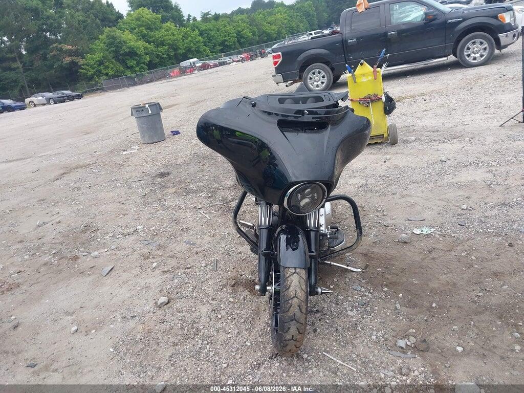 1HD1KBC11JB653259 2018 HARLEY-DAVIDSON FLHX photo no. 5