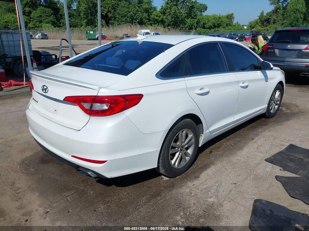 5NPE24AF5FH009363 2015 HYUNDAI SONATA photo no. 4