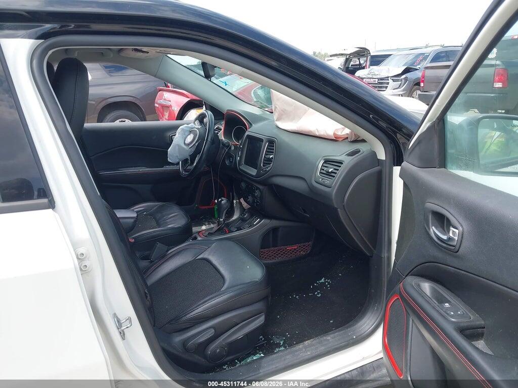 3C4NJDDB2KT765495 2019 JEEP COMPASS photo no. 5