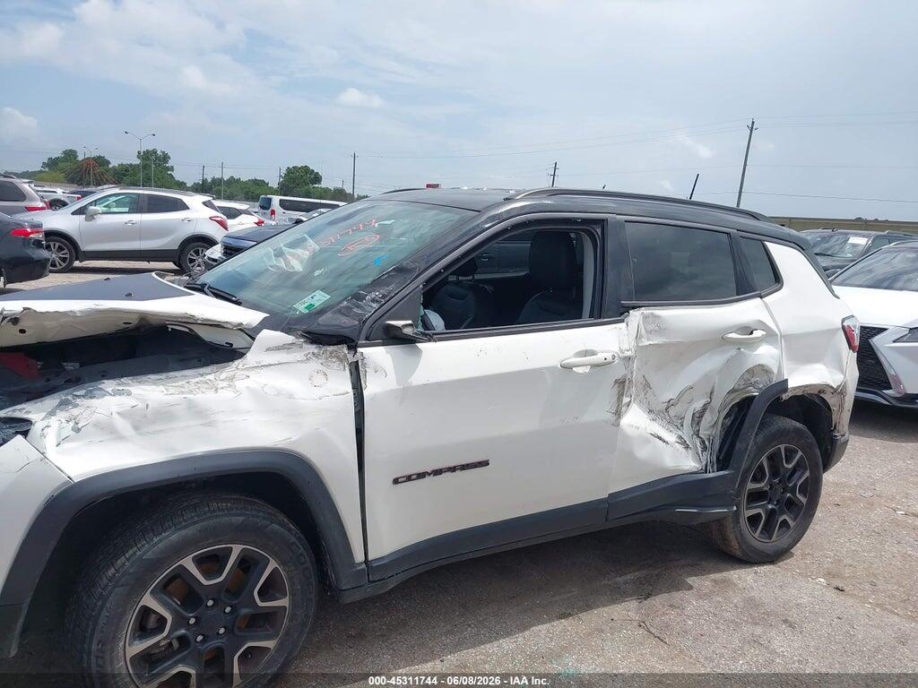 3C4NJDDB2KT765495 2019 JEEP COMPASS photo no. 6