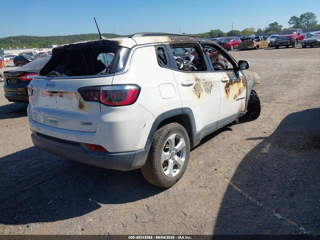 3C4NJCBB7JT368604 2018 JEEP COMPASS photo no. 4