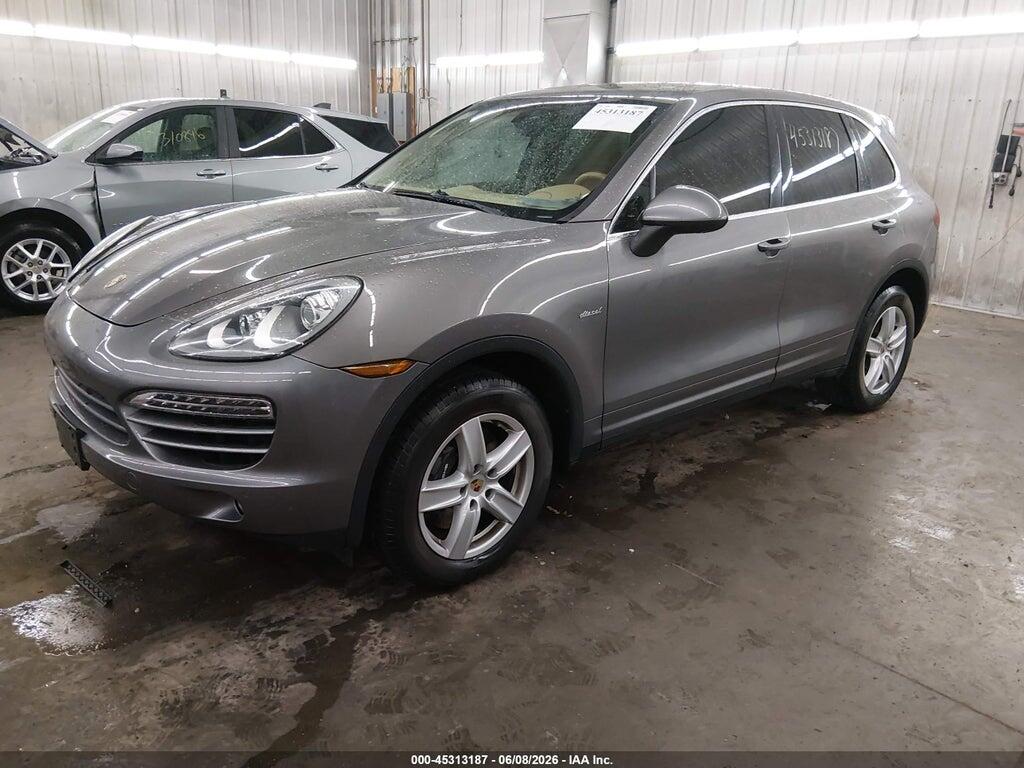 WP1AF2A25DLA42360 2013 PORSCHE CAYENNE photo no. 2