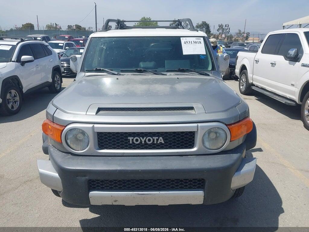 JTEBU4BF9BK112563 2011 TOYOTA FJ CRUISER photo no. 12