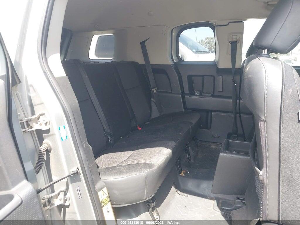 JTEBU4BF9BK112563 2011 TOYOTA FJ CRUISER photo no. 8