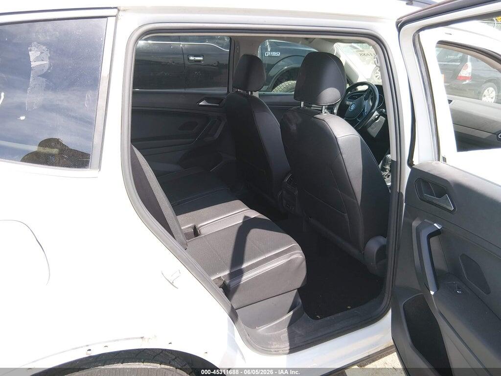 3VV2B7AX7JM000763 2018 VOLKSWAGEN TIGUAN photo no. 8