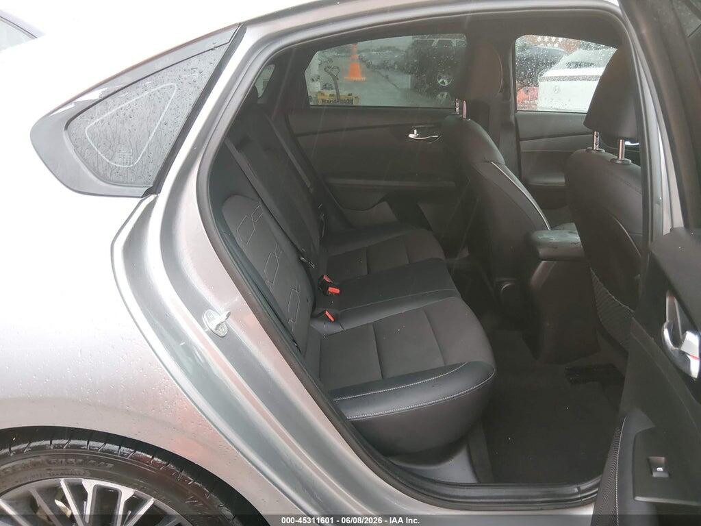 3KPF54AD0PE655359 2023 KIA FORTE photo no. 8