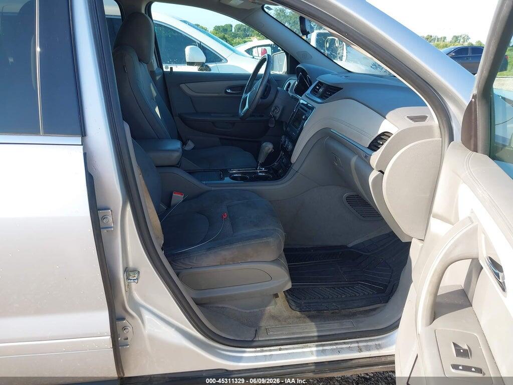 1GNKRGKD6HJ239749 2017 CHEVROLET TRAVERSE photo no. 5