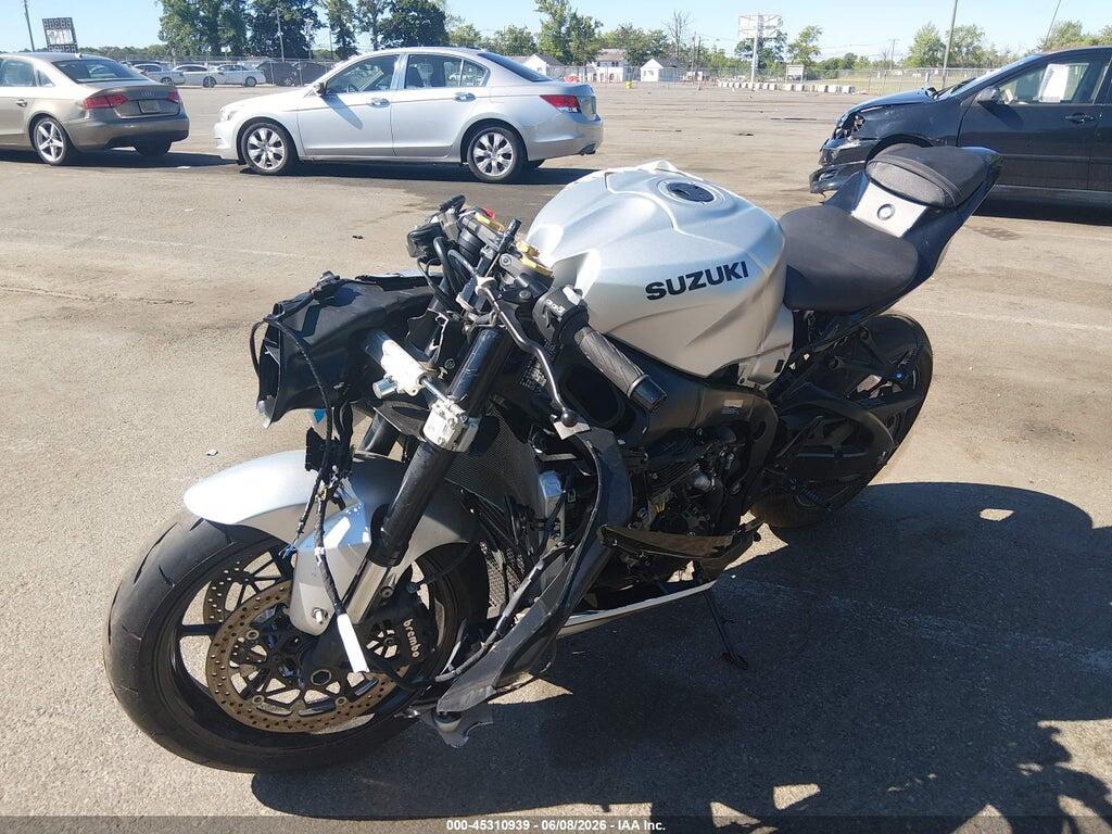 JS1DM11B9S7100131 2025 SUZUKI GSX-R1000 photo no. 2