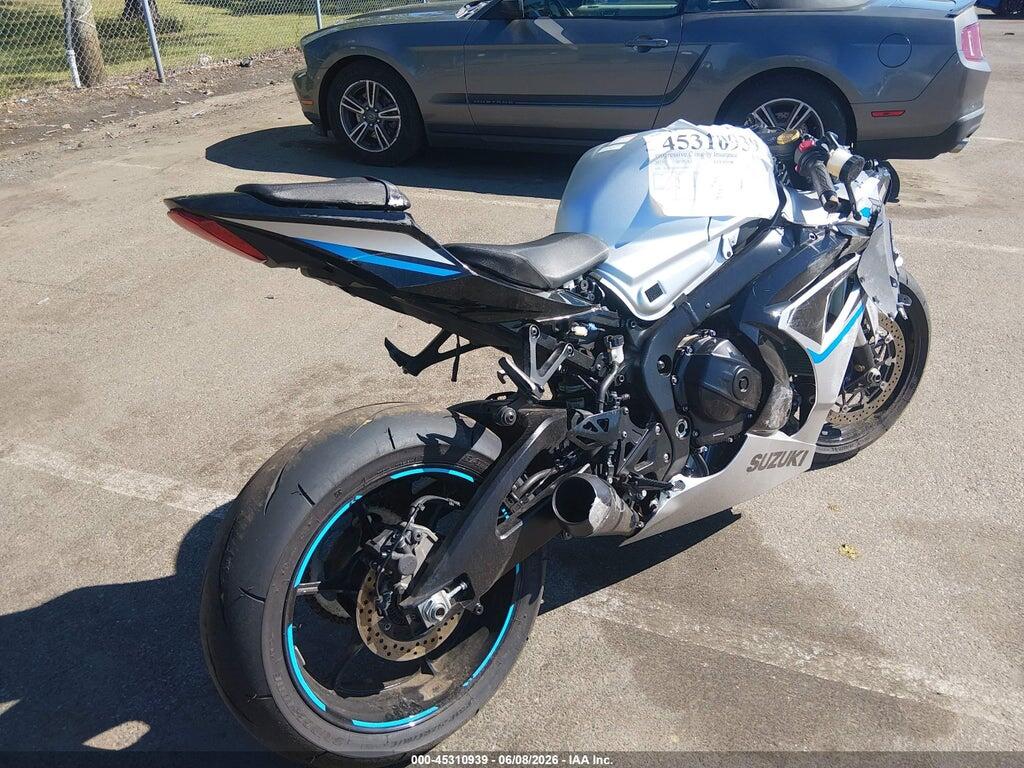 JS1DM11B9S7100131 2025 SUZUKI GSX-R1000 photo no. 4