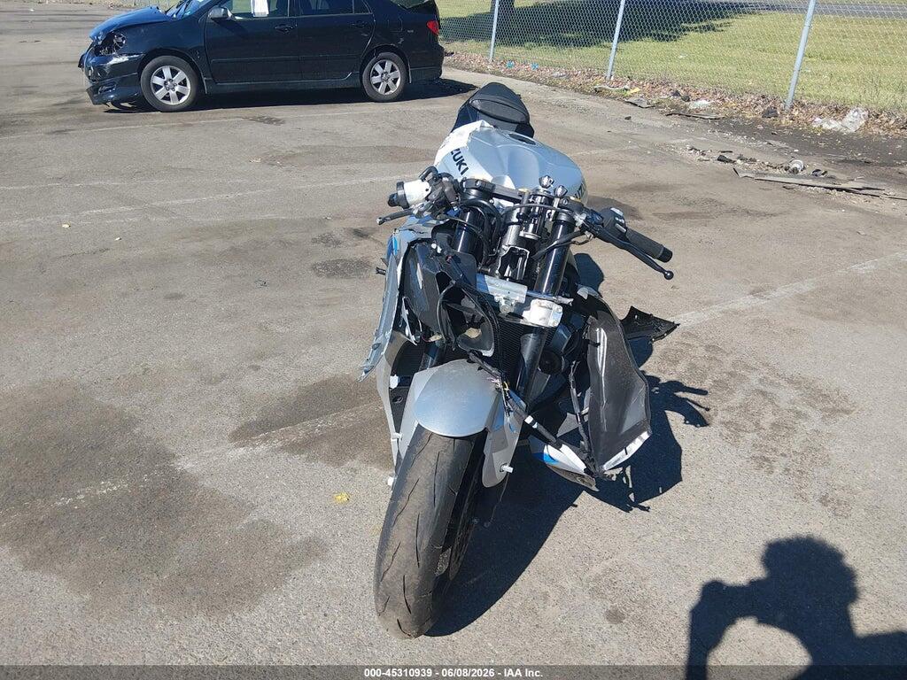 JS1DM11B9S7100131 2025 SUZUKI GSX-R1000 photo no. 5