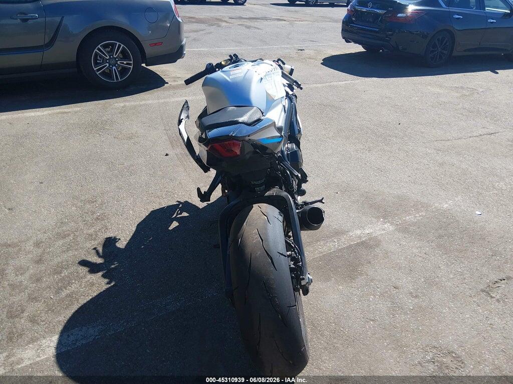 JS1DM11B9S7100131 2025 SUZUKI GSX-R1000 photo no. 6