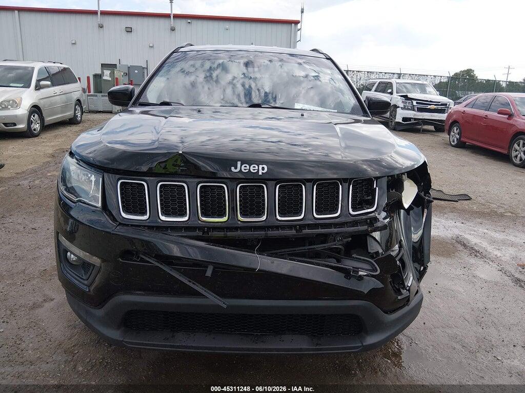 3C4NJDBB0JT256927 2018 JEEP COMPASS photo no. 12